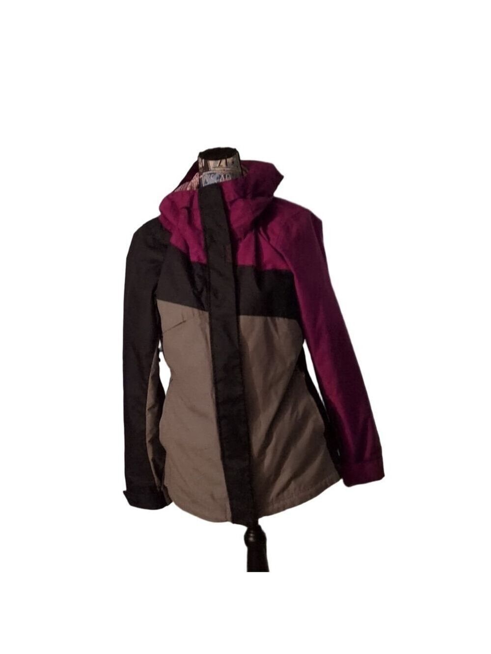 Women's Tandy Jacket Plum / Black Size Medium Dakine 10k